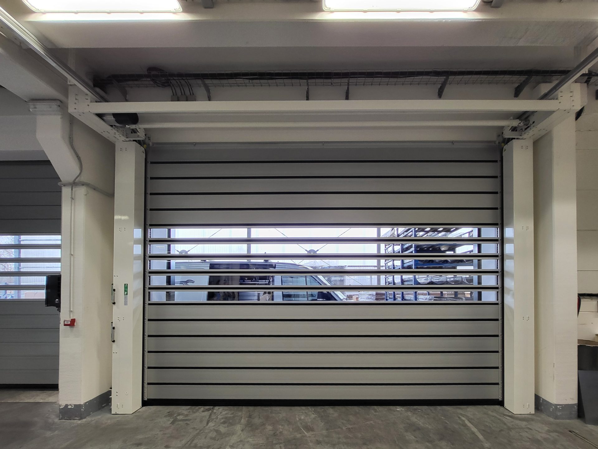 EFAFLEX EFA-SST Classic L-N Low-header 243, швидкісні спіральні ворота з низькою перемичкою